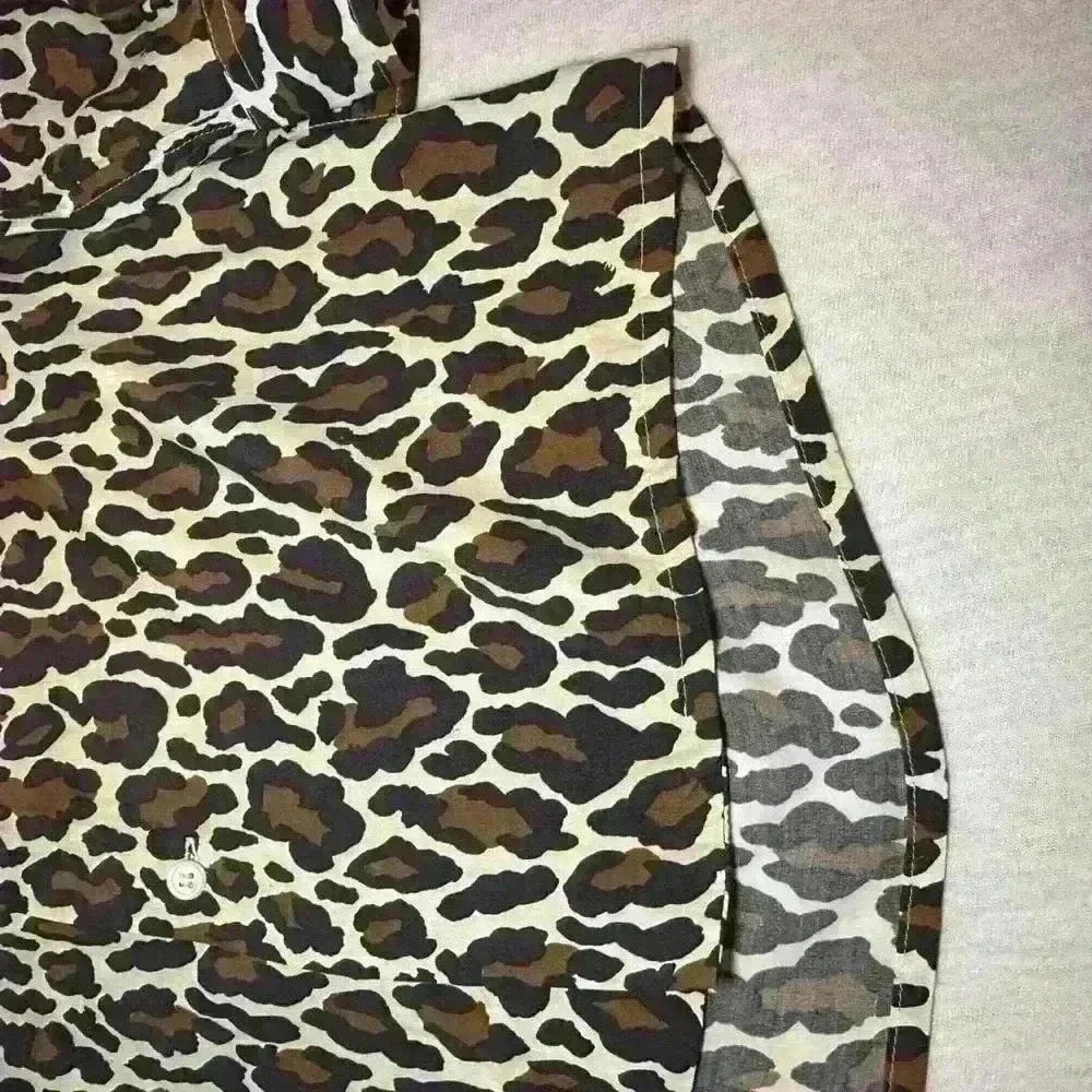 Vintage Bergdorf Goodman Long Sleeve 100% Rayon Leopard Button Down Women Small - Picture 10 of 13